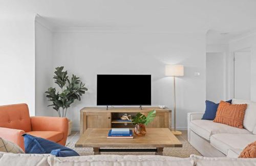 Cessnock House | Wine Down 700m walk to Cessnock CBD