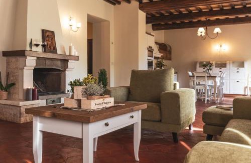 Montalcino House | Wine Estate Rooms Paradiso di Cacuci