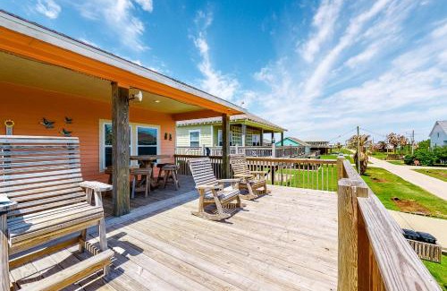 Crystal Beach House | Wineaux Chateaux