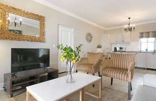 Stellenbosch Villa | Winelands Golf Lodges 37