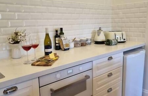 Red Hill Other | Winemakers Cottage, Winemakers Cottage - vineyard views