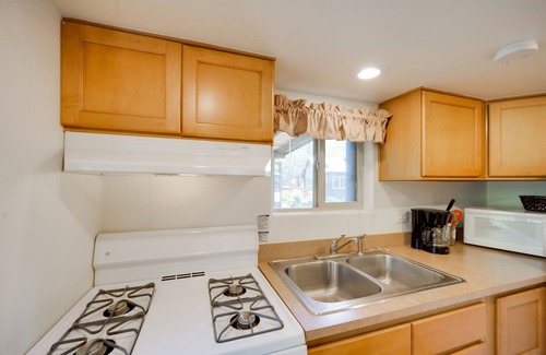 Fredericksburg Cabin | Winery Cabin in Fredericksburg w/Wraparound Deck!