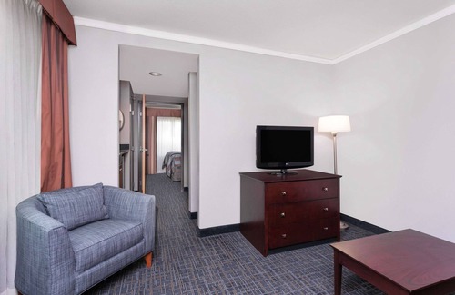 Athens Hotel | Wingate Athens