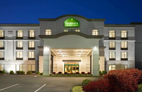 Bridgeport Hotel | Wingate by Wyndham Bridgeport Clarksburg