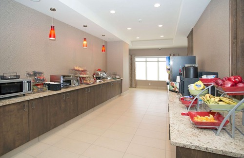 Calgary Hotel | Wingate By Wyndham Calgary Airport
