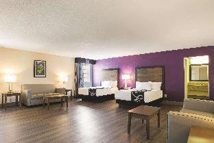 San Jacinto Hotel | Wingate by Wyndham Galveston Beachfront at the Seawall