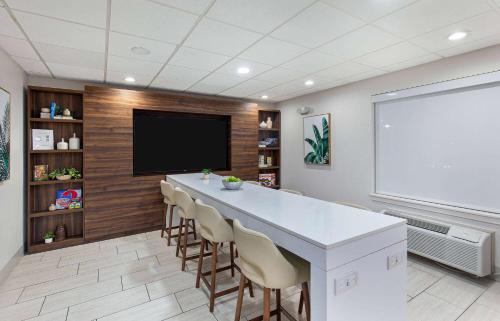 Hattiesburg Hotel | Wingate by Wyndham Hattiesburg