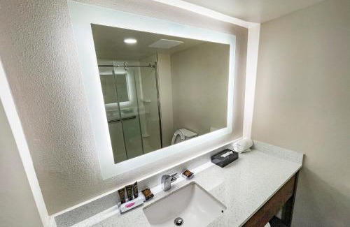 Lynn Haven Hotel | Wingate by Wyndham Panama City Area Lynn Haven