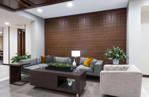 Sidney Hotel | Wingate by Wyndham Sidney