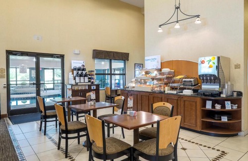 Waynesboro Hotel | Wingate by Wyndham Waynesboro