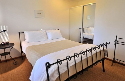 Mount Crawford House | Wings Barossa Bird & Bush Retreat