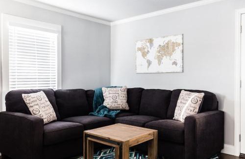 Kessler House | Winnetka Heights Hideaway