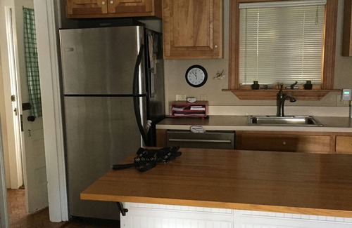 West Alton Cottage | Winnipesaukee waterfront - cozy and clean - pet friendlyn- best view ever!nn