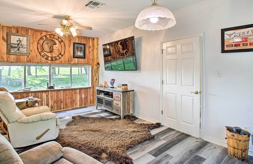 Winnsboro House | Winnsboro Fishing Retreat on 6 Acres w/ Fire Pit!