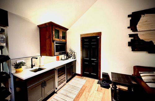 Kalispell House | Winter Bliss for 13 Swim Spa for 11 4 BR 7 Bed