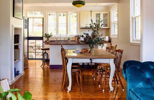 Katoomba House | Winter Escape Highside Cottage - Luxurious Cottage Blue Moutains