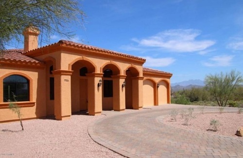 Fountain Hills House | Winter getaway, come escape with a pool!