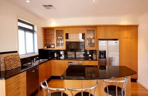 Normanville House | Winter Golf Special stay 4 nights pay for 3 plus a round on us*🏌️‍♂️⛳🌞