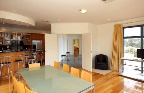Normanville House | Winter Golf Special stay 4 nights pay for 3 plus a round on us*🏌️‍♂️⛳🌞