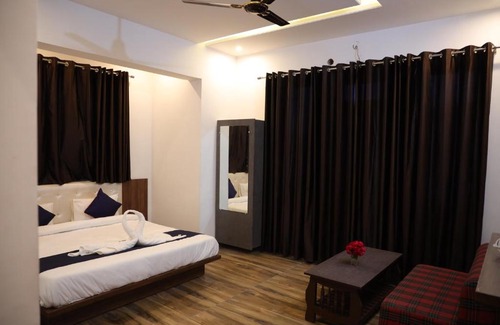 Pushkar Hotel | Winter Mountain Resort