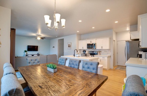 American Fork House | WINTER SPECIAL! Large Fenced Yard & Mtn Views!