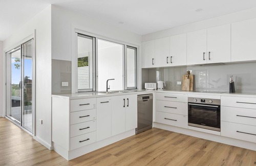 Vincentia House | WINTER STAY 3 PAY 2 Sun to Thurs for booking dates between 1st June to 31st Aug