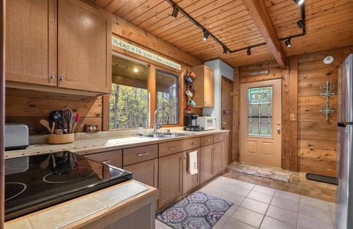 Lake City Cabin | WINTER WONDERLAND on the River