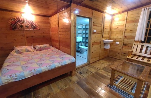 Kodaikanal Bed & Breakfast | Winter woods home stay kodaikanal