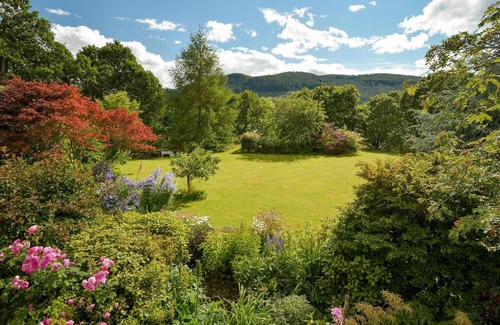 Pitlochry House | Wintergreen