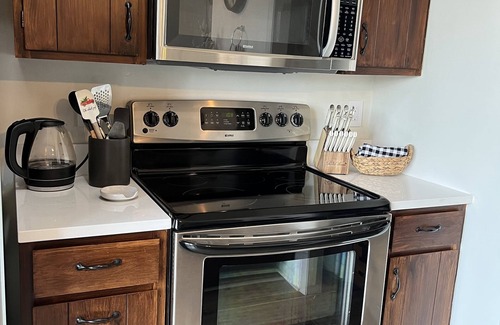 Wintergreen Condo | Wintergreen 1bed Condo, Walk to slopes, close to Hiking, Breweries, Wineries
