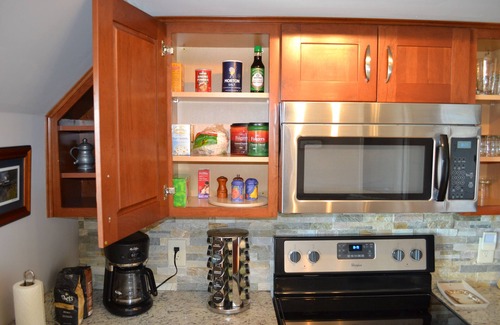 Nellysford Condo | Wintergreen Luxury Condo: fully renovated 3B/3BR condo with sweeping views