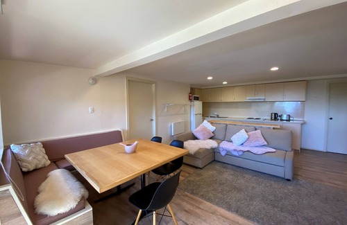 Falls Creek Apartment | Winterhaven 2 - Large apartment in a great location