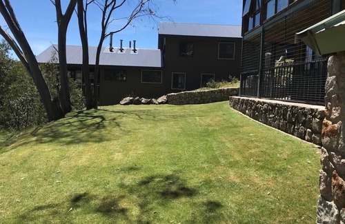 Falls Creek Apartment | Winterhaven 2 - Large apartment in a great location