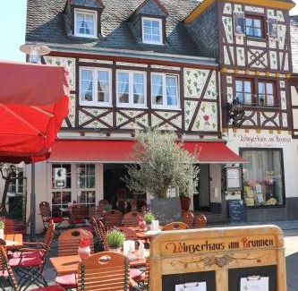 Kobern-Gondorf House | Winzerhäuschen am Brunnen