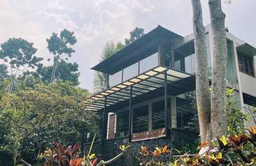 Ciburial Villa | Wira garden vila city view & big garden for bbq and relax in Bandung strategic area