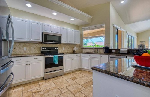 Caloosahatchee House | Wischis Florida Home - Sunny Paradise