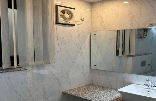 Basai House | Wise Villa Luxury Home Stay