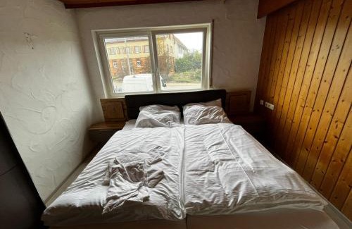 Neuhausen ob Eck Apartment | Wise:W7 1 Doppelbettzimmer nahe Take-Off Gewerbepark