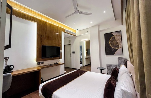 Sadri Hotel | Wishotel Resort Phoenix Neergarh Palace