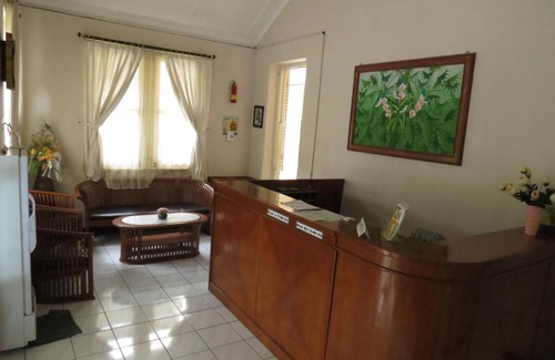 Salatiga Hotel | Wisma Tamu UKSW
