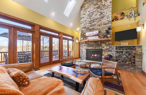 Swanton House | Wisp'd Away
