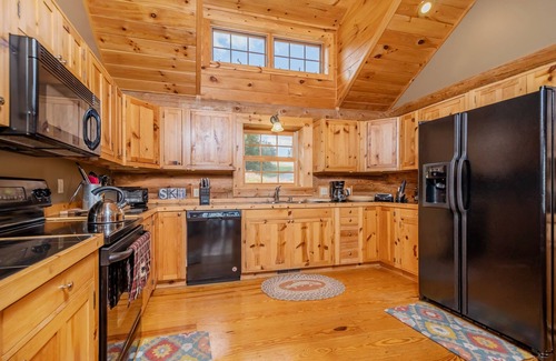 McHenry House | Wispy Business | Ski In/Out, Dog Friendly Log Home