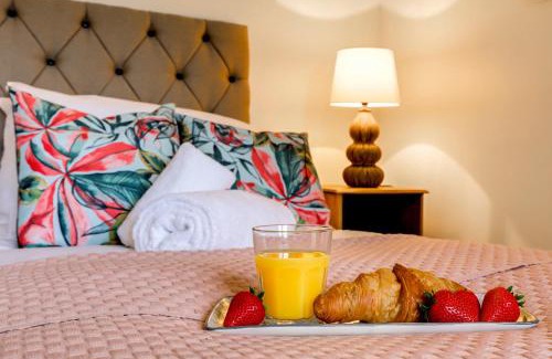 Whittington Apartment | Wisteria Apartment