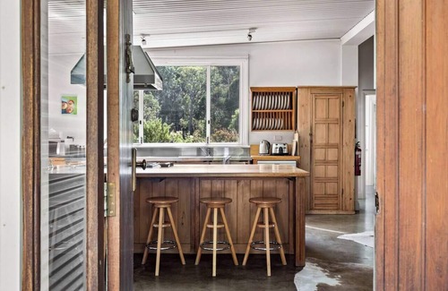 Wilyabrup House | Wisteria Vines Estate Rustic Elegance by the Coast