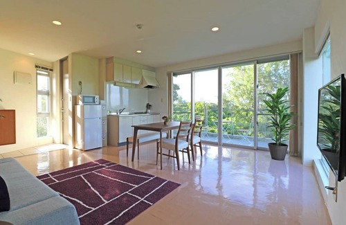 Kadena-cho Apartment | With a terrace with ocean view Slowly Okinawa LIF/Nakagami-gun Okinawa