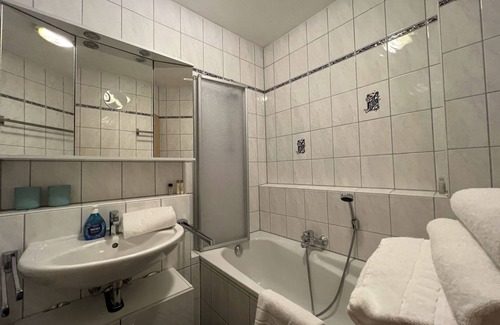 Enderndorf am See Apartment | With dog! - Apartment with garden view