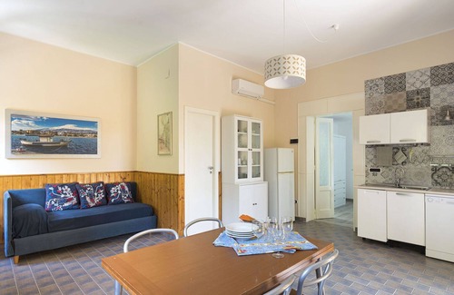 Spisone House | with Garden & Parking, 150m to the beach of Spisone