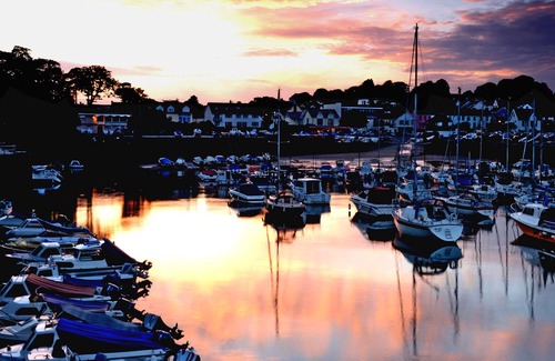 Saundersfoot Cottage | WITH PROBABLY THE BEST VIEW IN SAUNDERSFOOT - An Old Sea Captain's Cottage