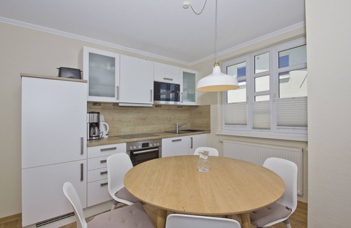 Gohren Apartment | With sea view and balcony, use of swimming pool and sauna - Sea view apartment 24