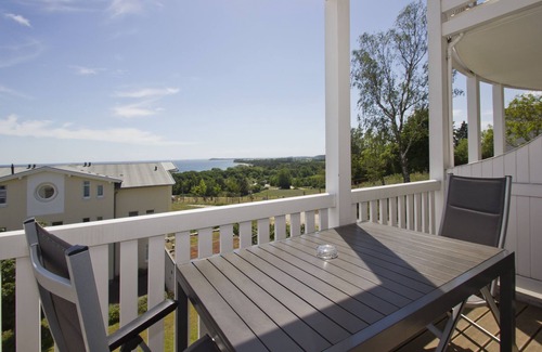 Gohren Apartment | With sea view and balcony, use of swimming pool and sauna - Sea view apartment 24